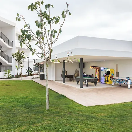 Amarilla Golf Residences-3